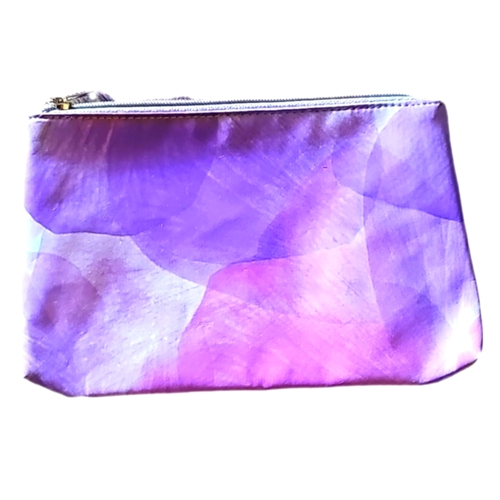 Makeup pouch